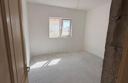 Casa parter, 105.60 mp, 450 mp teren, zona Malu Mare