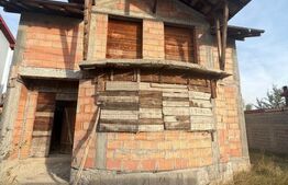 Casă de vanzare P+M, 93 mp, zona Nord-Vest