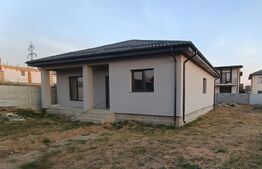 Casă de vânzare, 100 mp, zona Exterior Est