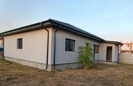 Casă de vânzare, 100 mp, zona Exterior Est