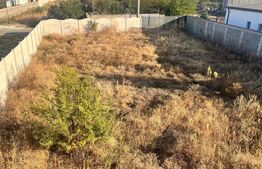 Casă spațioasă, cu arhitectură deosebită și teren de 1.200 mp