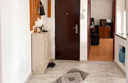 Apartament de vânzare, 52 mp, zona Rovine