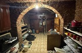 Casa plan parter, pretabila spatii de birouri, zona centrala/Siloz