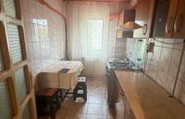 Apartament cu 3 camere, 54 mp, semidecomandat, et 2, zona Craiovita Noua