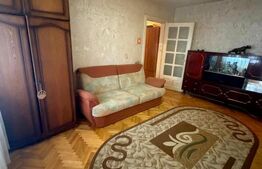 Apartament cu 3 camere, 54 mp, semidecomandat, et 2, zona Craiovita Noua