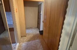 Apartament cu 3 camere, 54 mp, semidecomandat, et 2, zona Craiovita Noua