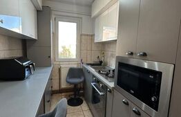 Apartament 3 camere, 52 mp, zona Craiovița Nouă