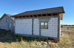Casă de vânzare, 80 mp, zona Nord-Vest