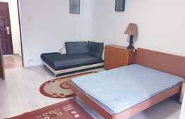 Garsoniera semidecomandata