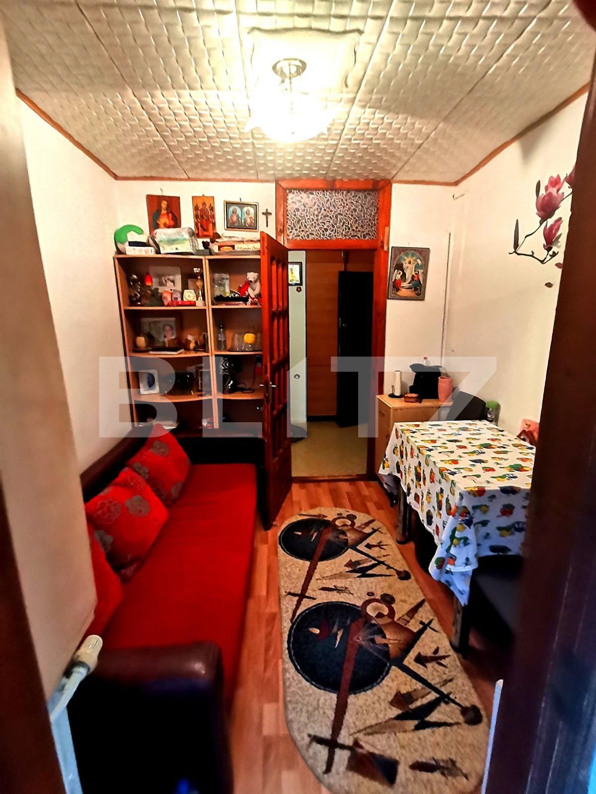 Apartament 3 camere, cartier Rovine, strada Traian Lalescu 