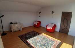 Casa de vanzare in Cârcea