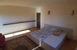 Casa de vanzare in Cârcea