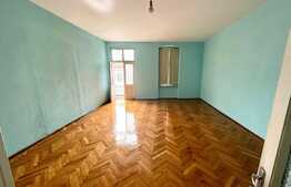 Etaj superb, in vila cu doua apartamente, 170 mp utili, zona Unirii!