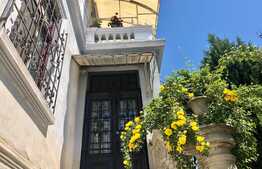 Etaj superb, in vila cu doua apartamente, 170 mp utili, zona Unirii!