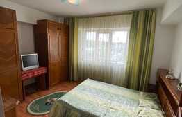 Apartament de vanzare, 2 camere in zona Craiovita Noua, 50mp