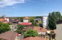 Casa pe 4 niveluri, perfecta pentru o familie numeroasa 