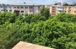 Casa pe 4 niveluri, perfecta pentru o familie numeroasa 