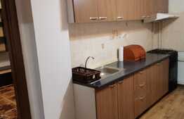 Apartament 2 camere, semidecomandat, zona Fortuna