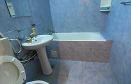 Apartament 3 camere, decomandat, zona centrală, 68 mp 