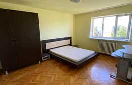 Apartament 3 camere, decomandat, zona centrală, 68 mp 