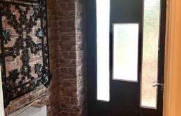 Parter din vila de vanzare, central, 66 mp utili, 310 mp teren