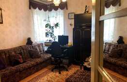 Parter din vila de vanzare, central, 66 mp utili, 310 mp teren