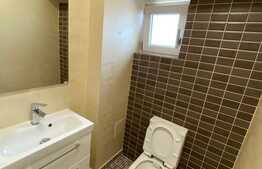 Apartament de vanzare, 4 camere, recent renovat, zona Mercur 