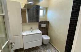 Apartament de vanzare, 4 camere, recent renovat, zona Mercur 