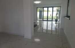 O casă deosebită, cu amenajări de top și curte generoasă!