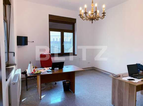 Casa de închiriat 6 camere Central - 65182CI | BLITZ Craiova | Poza1