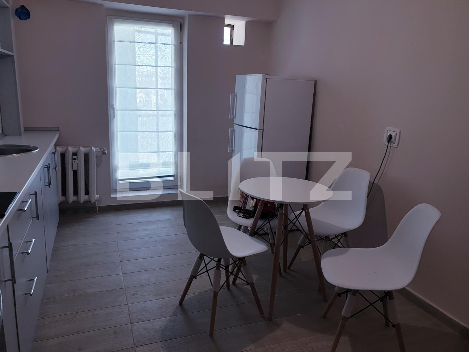 Apartament 3 camere, 95 mp, zona Calea Bucuresti