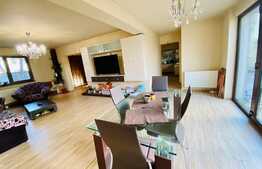 Casa spatioasa, 185 mp utili, 300 m teren, in zona strazii Ana Ipatescu!