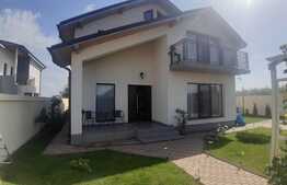 Casă deosebită P + E, 180 mp utili cu 500 mp curte, Cârcea