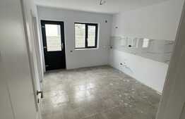 Casă P + E, la cheie, în mini - cartierul cu stil mediteranean, zona parc Romanescu