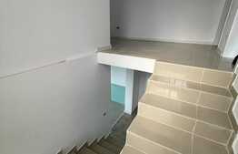 Casă P + E, la cheie, în mini - cartierul cu stil mediteranean, zona parc Romanescu