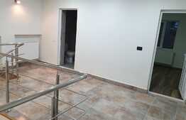 Casa cu 5 camere, 150 mp, zona Medicina Veche