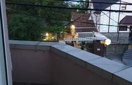 Casa cu 5 camere, 150 mp, zona Medicina Veche
