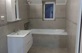 Casa cu 5 camere, 150 mp, zona Medicina Veche