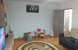 Apartament de 3 camere decomandate modern
