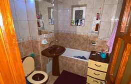 Apartament de vanzare, 3 camere, in zona Craiovita-Salvare