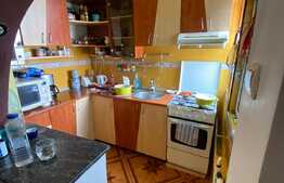 Apartament de vanzare, 3 camere, in zona Craiovita-Salvare