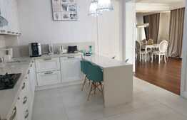 Casa moderna, 717 mp, 15 camere, zona centrala
