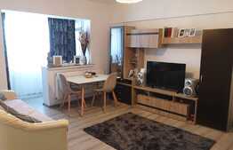  Apartament cu 4 camere, centrala termica, Zona Dezrobirii