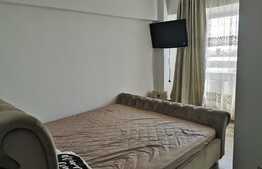  Apartament cu 4 camere, centrala termica, Zona Dezrobirii