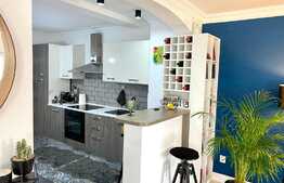 Casa cu etaj, 2 terase, finisaje moderne de lux si jacuzzi, zona Selgros!