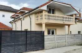 Casa de 260 mp utili, teren de 460 mp, zona Romanesti!