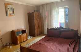 Apartament de 2 camere, 48 mp, etaj intermediar, zona Craiovita!