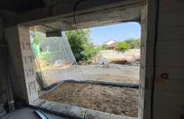 Apartament de 2 camere, spatios, terasa de 20 mp