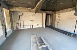 Apartament de 3 camere, spatios, terasa de 20 mp