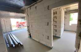 Apartament de 3 camere, spatios, terasa de 20 mp